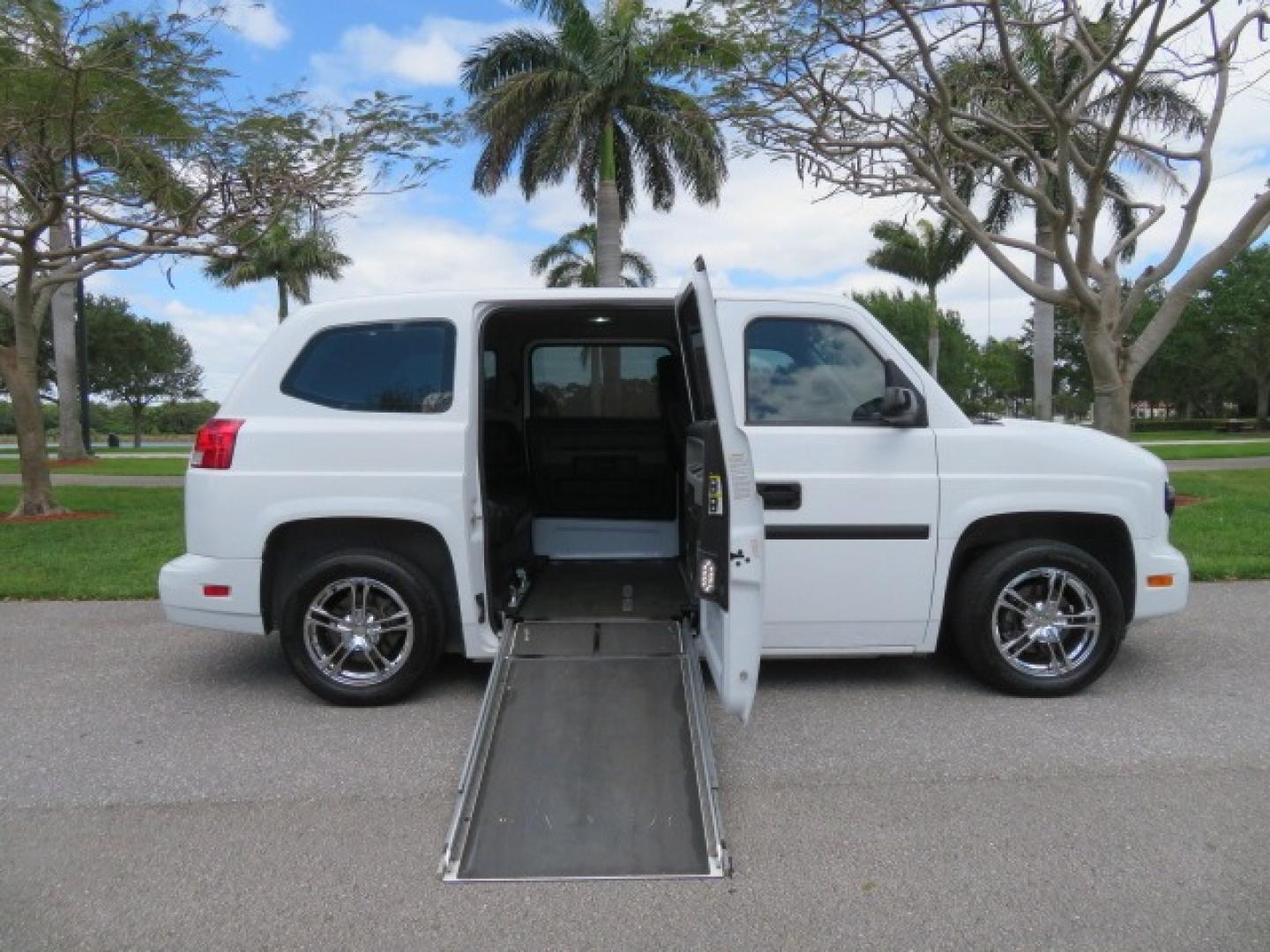 2012 White /Black with an 4.6L V8 engine, Automatic transmission, located at 4301 Oak Circle #19, Boca Raton, FL, 33431, (954) 561-2499, 26.388861, -80.084038 - You are looking at a Gorgeous 2012 Mobility Ventures MV1 Handicap Wheelchair Conversion Van with 64K Original Miles, 4.6L Ford V8, Bleack Leather Type Interior, Alloy Wheels, Power Side Entry Wheelchair Lift with Long Ramp and Short Ramp Function, Q Lock 150 EZ Lock, L-Track Tie Down System, Back Up - Photo#32